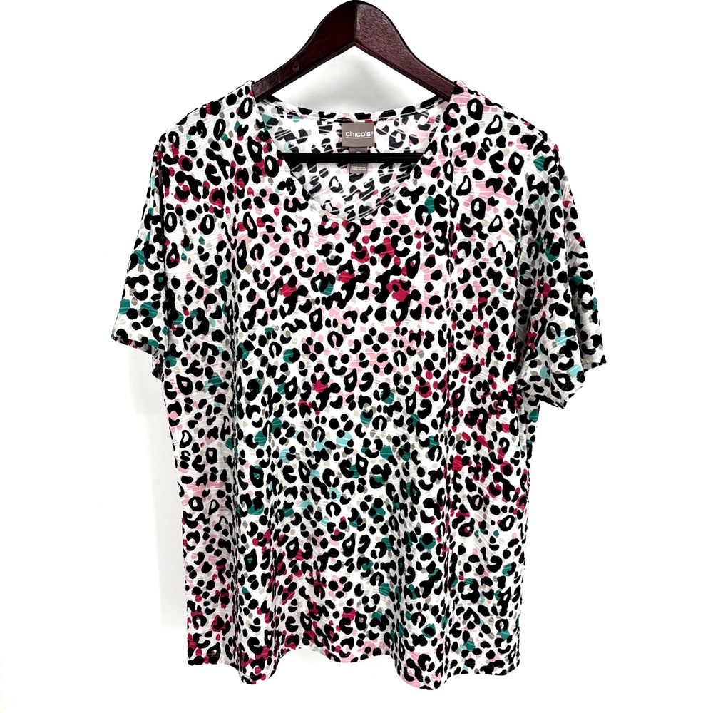 Chico's Women Size 2 Large Pink White Blouse Top Leopard Print Short Sleeve‎